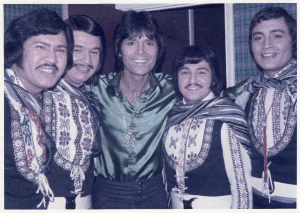 Los del Tauro with Cliff Richard, 1973